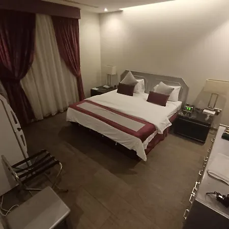 Sixty Three Hotel Suites ثلاثة وستون أجنحة فندقية الرياض المظهر الخارجي الصورة