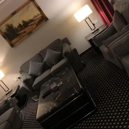 Sixty Three Hotel Suites ثلاثة وستون أجنحة فندقية الرياض المظهر الخارجي الصورة