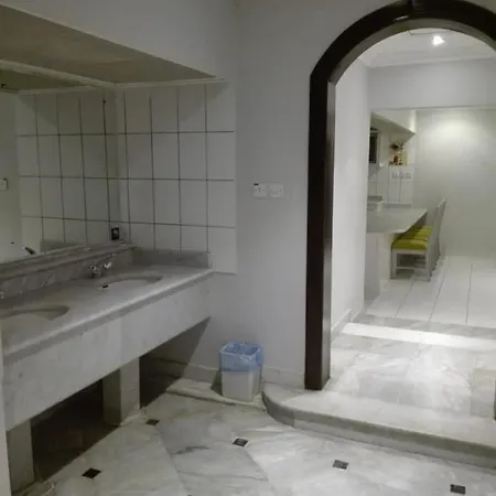 Sixty Three Hotel Suites ثلاثة وستون أجنحة فندقية الرياض المظهر الخارجي الصورة