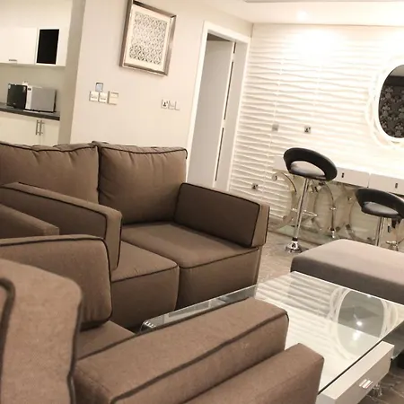 Sixty Three Hotel Suites ثلاثة وستون أجنحة فندقية الرياض المظهر الخارجي الصورة